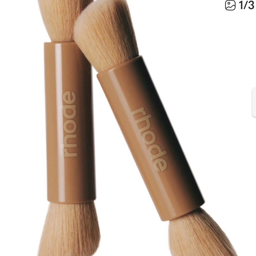 RHODE Dual-Ended Blending Brush in Beige/Tan one brush NWT